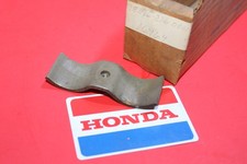 Nos Honda Cl175 Cl200 Muffler Exhaust Pipe Holder Clamp Oem 18396-236-000