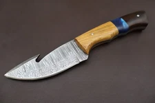 8" HANDMADE DAMASCUS STEEL GUTHOOK SKINNER WITH WOOD HANDLE  W/SHEATH