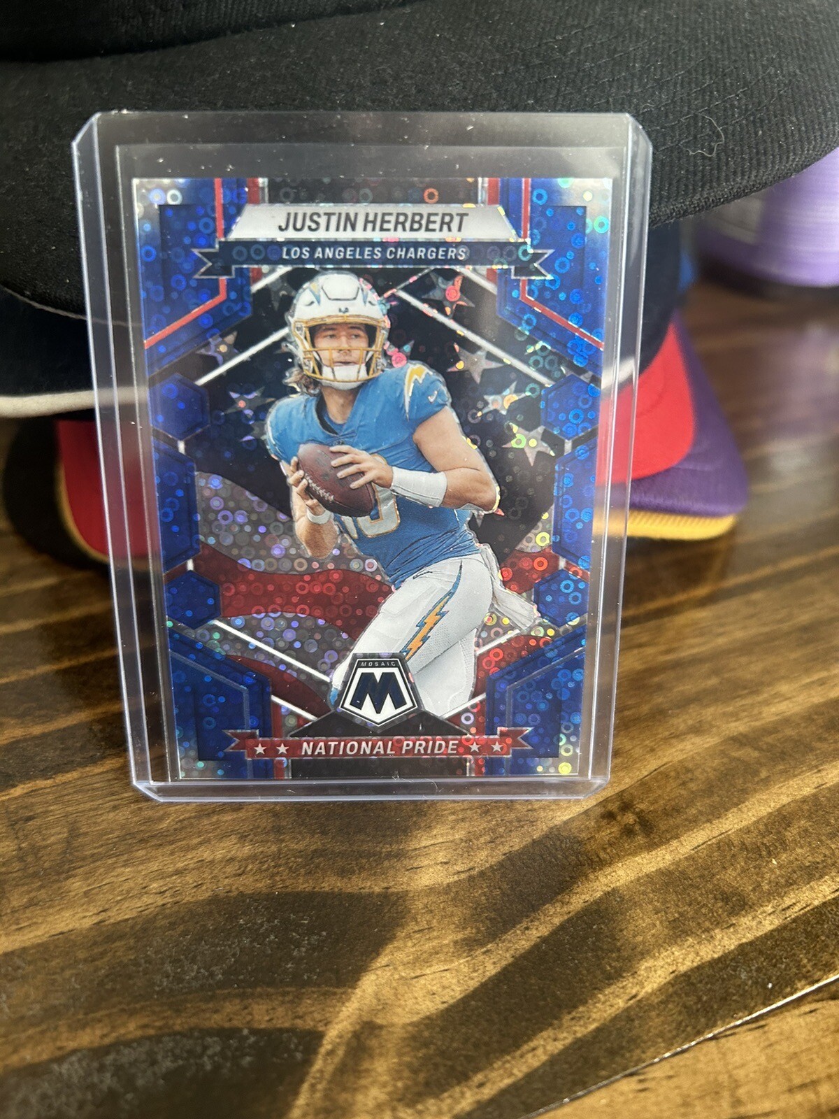 2022 Panini Mosaic No Huddle Justin Herbert National Pride Blue /75 🔥⚡️📈