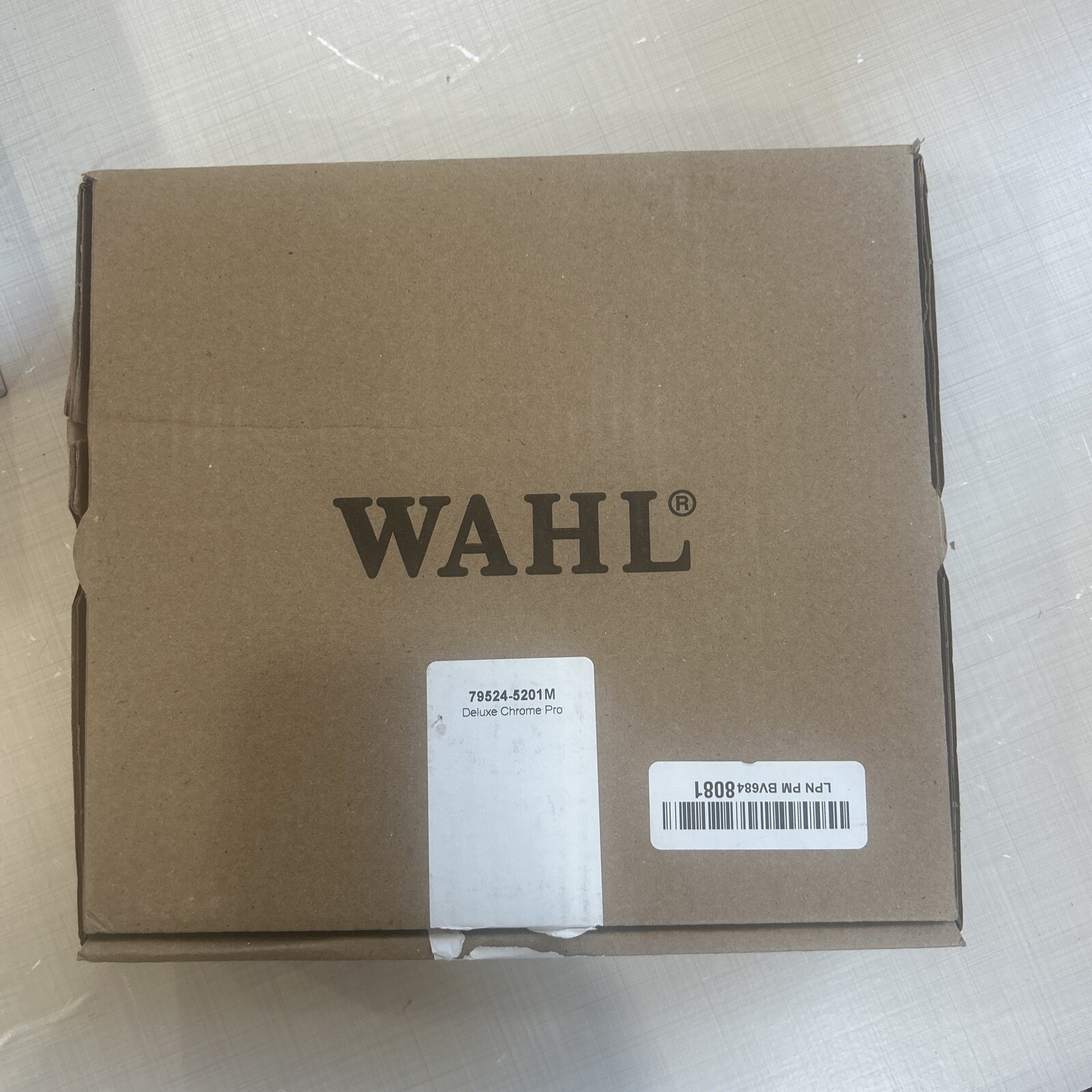 Wahl Clipper Deluxe Chrome Pro Hair and Beard Clipping and Trimming 79524-5201M