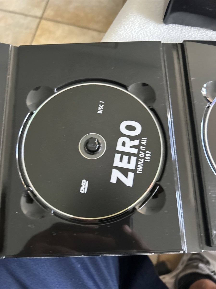 ZERO ANTHOLOGY　1996-2006 Amazon.com: 【スケートボード DVD】 Zero Anthology DVD Box