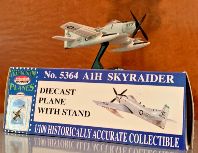 A 1 H Skyraider. U S NAVY. Korean War. Die Cast Metal. 1:110 scale. New in Box. - Image 2 of 4