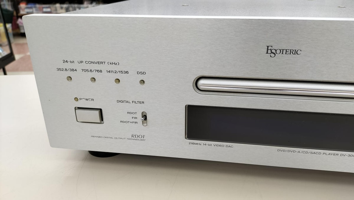 【超希少】TEAC ESOTERIC DV-30S DVD/SACDプレーヤー 超希少】TEAC ESOTERIC DV-30S DVD/SACDプレーヤー