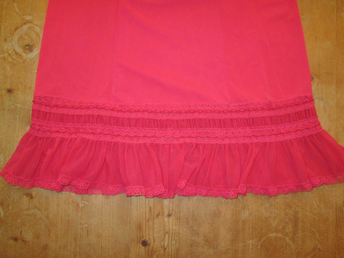 Vintage Size M Red Full Slip Nightgown Heiress Nylon Ruffle Lace Trim Lingerie - Picture 6 of 8