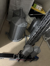 1:64 Scale Gray Plastic Industrial Grain Silo Building with Truck - Pre-built