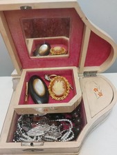 Japanese Lacquered Musical Jewellery Box Vintage Inckuding Jewelries