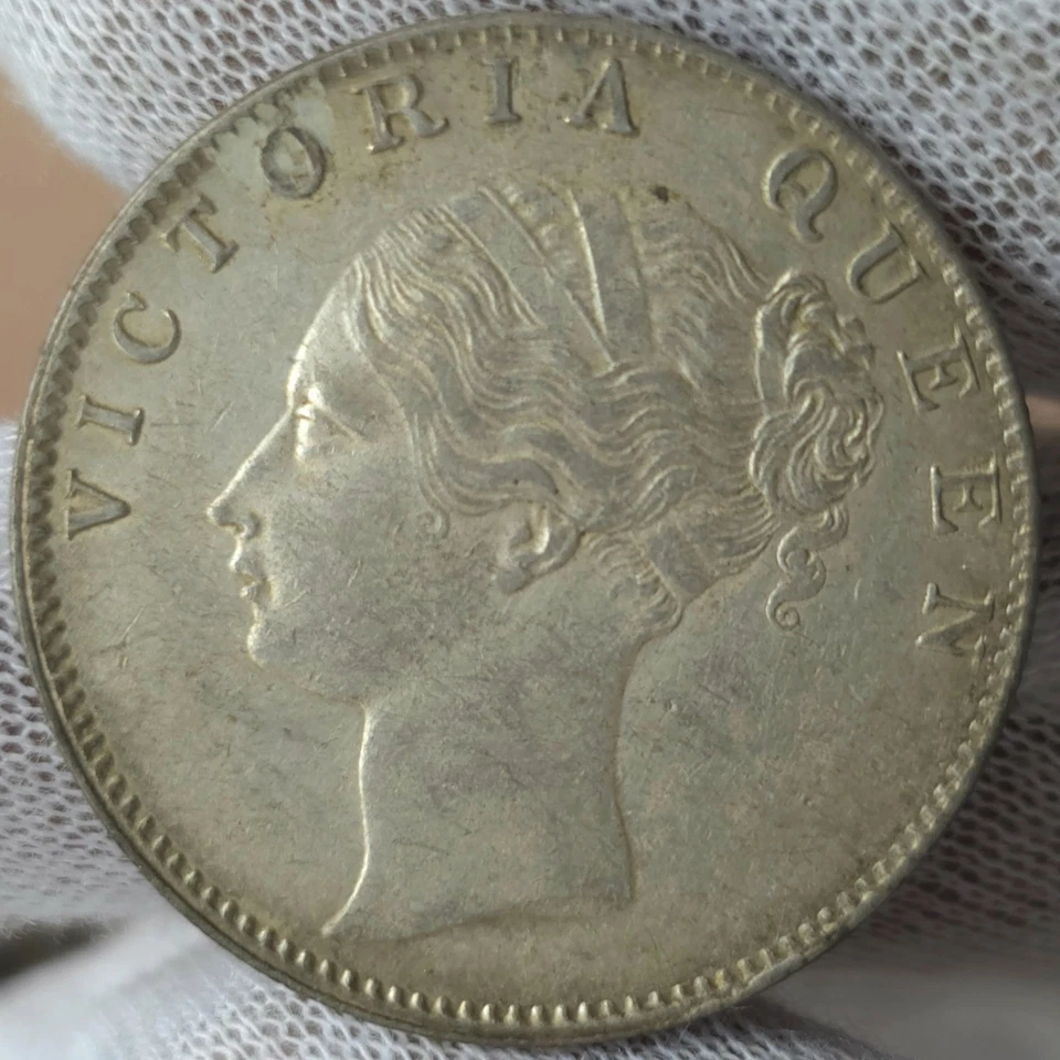 M Incused British India Victoria Silver Rupee 1840 Cat Value 500 Plus Best 1 HV2 - Image 2 of 4