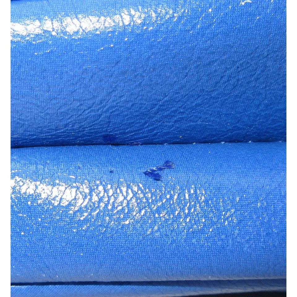 Barneys New York Faux Blue Leather Shoulder Bag With Short Strap Zipper Pockets Foto 4 de 4