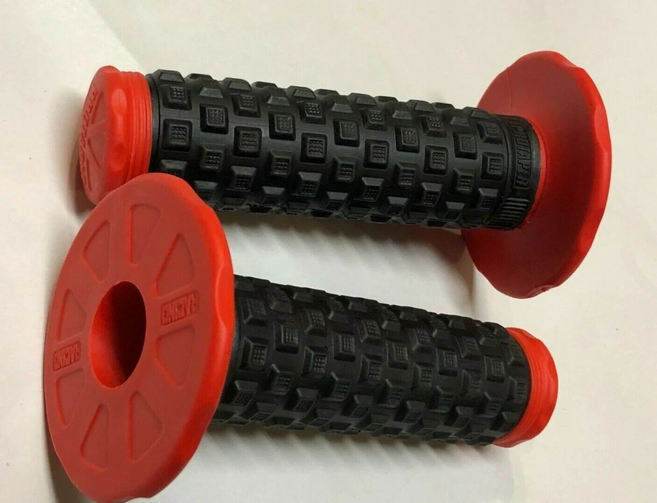 JUEGO DE MANILLAR SUPERIOR ALMOHADA 7/8 PULGADAS MX GRIP ATK BETA BSA BULTACO CZ DKW Rojo Foto 3 de 4