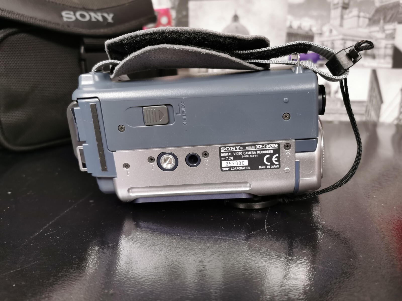 Sony Handycam DCRTRV265E Digital8 Video Camera Camcorder, Charger