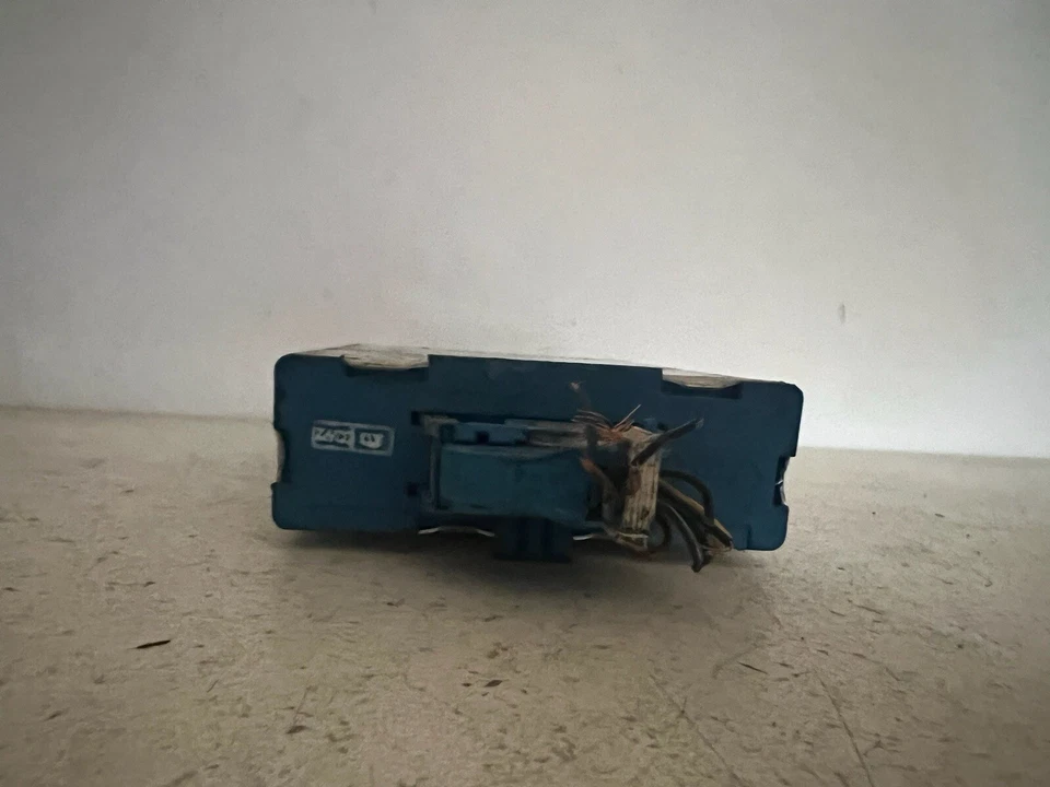 1993 BMW 325i E36 CRUISE CONTROL MODULE COMPUTER UNIT OEM 1387625 - Image 3 of 3