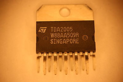 10 Stück  IC TDA2005R  ST / SGS/Thomson Multiwatt 20W