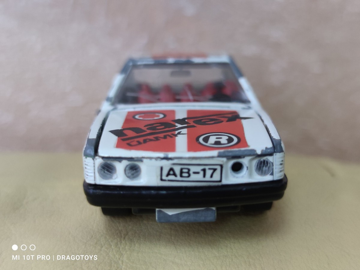 VINTAGE CAR TOY TATRA 623 DIECAST 1/48 PLASTIC TIRES NAREX N4