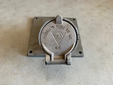 Russell & stoll Receptacle Cat No 3134, 100A 480VAC 250V AC-DV, NOS