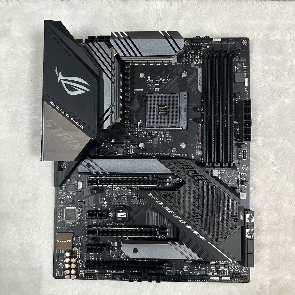 正常品 ASUS ROG Strix X570-F Gaming ROG Strix X570-F Gaming | Motherboards | ROG Global