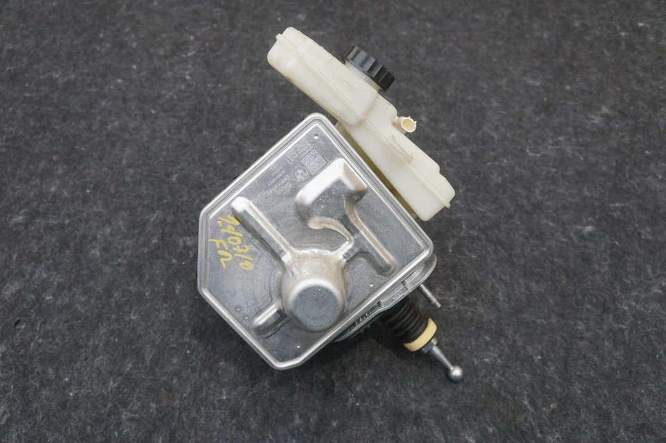 动力制动助推器气缸水库 34515A3BA69 宝马 750i XDrive G12 2020-2022 — 第 3/4 张图片