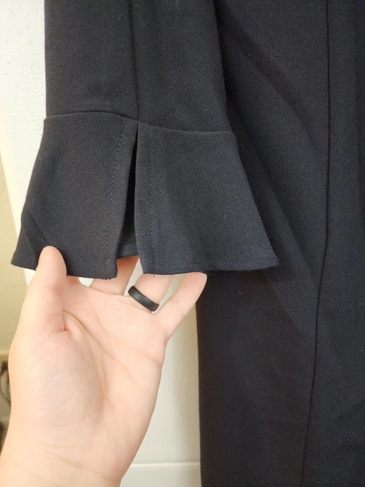 VETEMENTS Abito Soos donna S nero manica lunga manica a campana scollo a V tubino