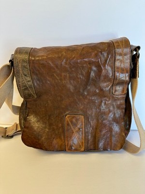CAMPOMAGGI ITALIAN LEATHER MESSENGER BAG. PERFECT FOR iPAD, BOOKS, etc.