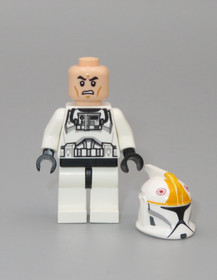 Lego Star Wars Clone Trooper Pilot minifigure 75021
