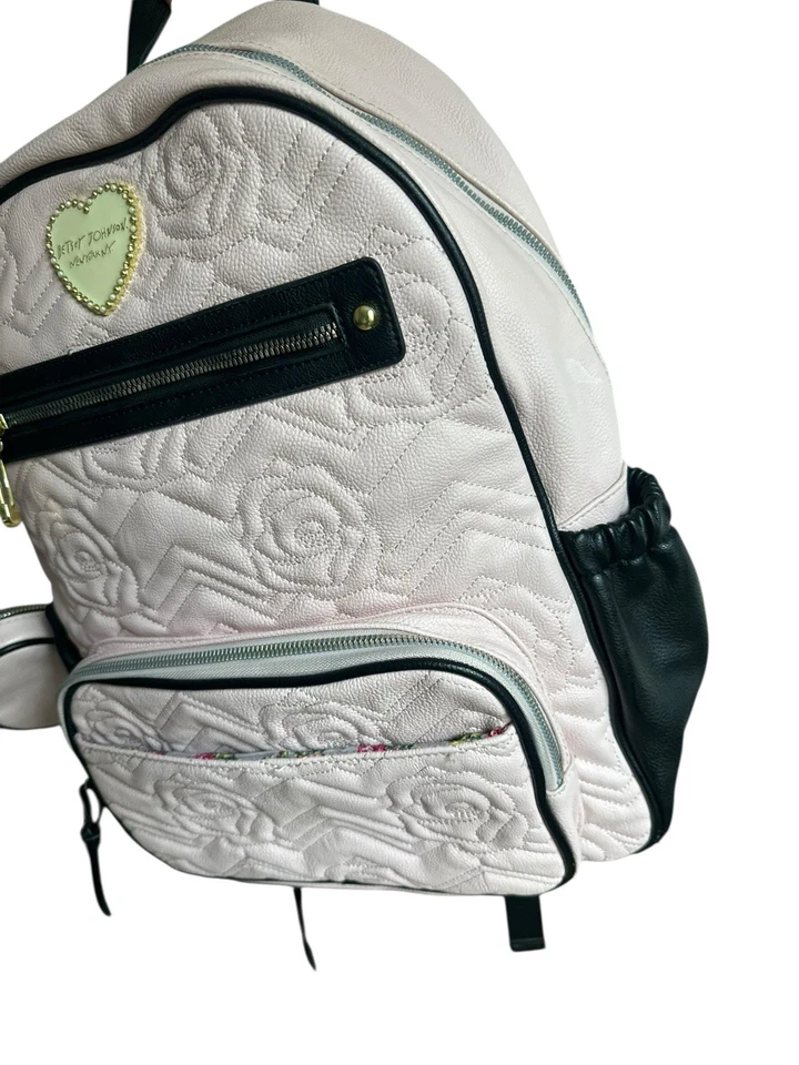 Сумка для подгузников Betsey Johnson рюкзак розовая/черная сумка с брелоками для смены - Изображение 4 из 4