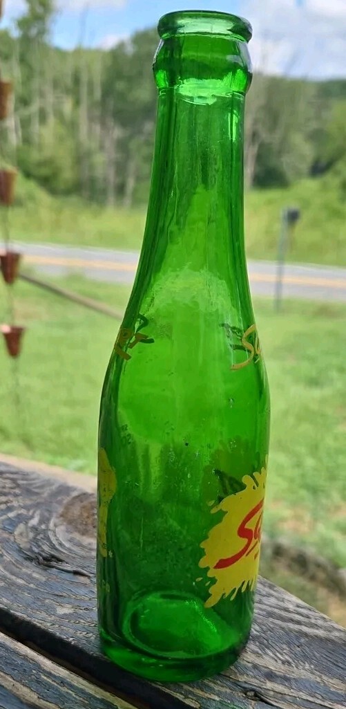 1947 SQUIRT Emerald Green SODA BOTTLE 7oz Cleveland, OH ACL | eBay