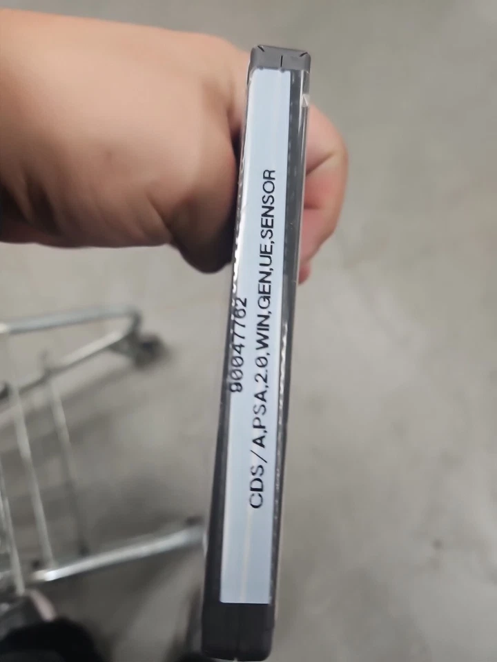 Adobe Photoshop Album 2.0 - with Serial Numbers - Image 2 of 4