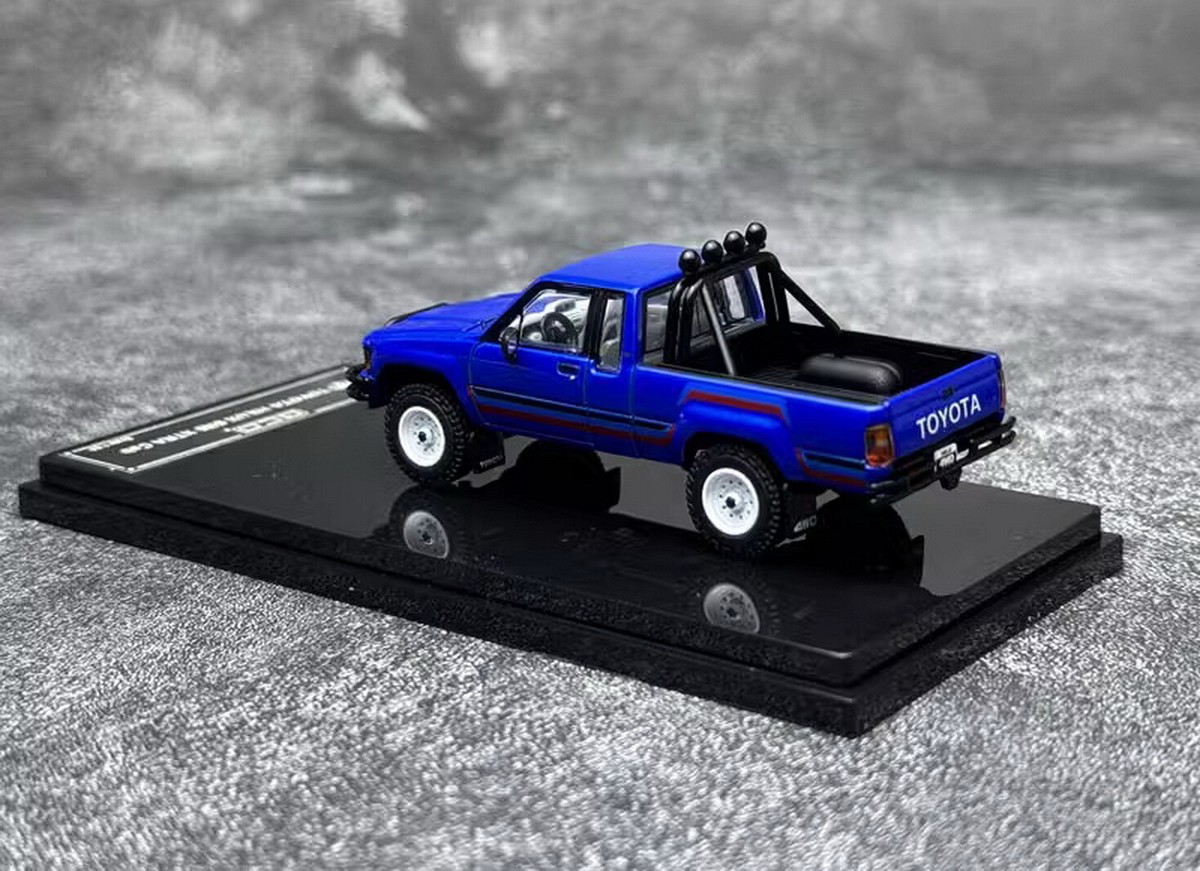 GCD 1/64 Scale Hilux SR5 XTRA Cab Pickup Blue Diecast Car Model