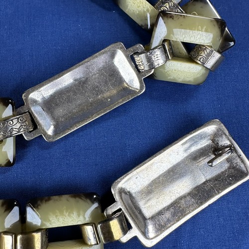 Vintage Ombre Olive Green Lucite Acrylic and Etched Metal Clasp Chain Belt - Picture 13 of 21