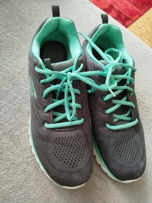 Sketchers Hellgau, Gr.41 Memorx Foam