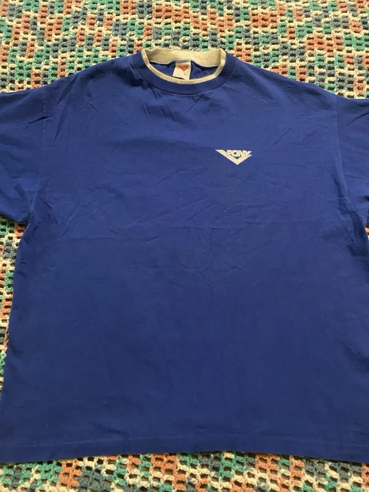 Camiseta Vintage Años 90 Hecha en EE. UU. PONY Enrollable Doble Manga Azul Talla XL (25x27) Foto 2 de 4
