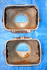 1981-90 DODGE D-SERIES PICKUP TRUCK RECTANGULAR HEADLIGHT BUCKETS AND RINGS 1-PR