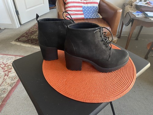 VAGABOND SHOEMAKERS SUPER STYLISH SZ40 BLACK 3” Chunky Heels / Ties NWOB