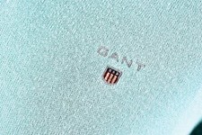 Gant Classic V Neck Jumper Size M