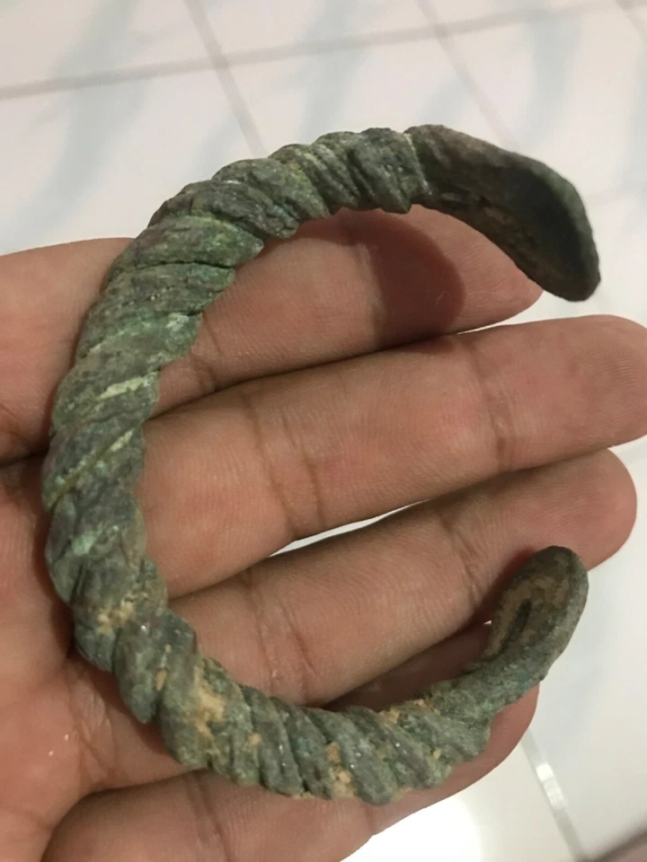 Pulsera retorcida griega romana de bronce antiguo CA200-100 A.C. SIN PRECIO BASE #IND042 Foto 2 de 4