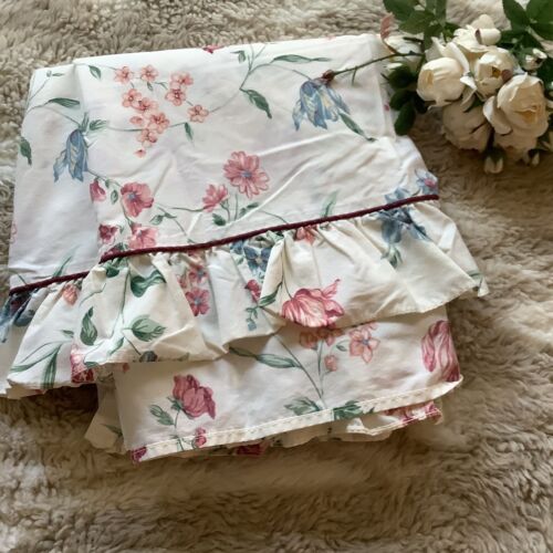 Vintage 80s Croscill white mauve floral ruffle FULL flat sheet cottage FLAW!