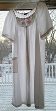 VTG Kelly Reed Robe Gown Size L Short Sleeves Nylon Embroidery Coastal Soft Girl