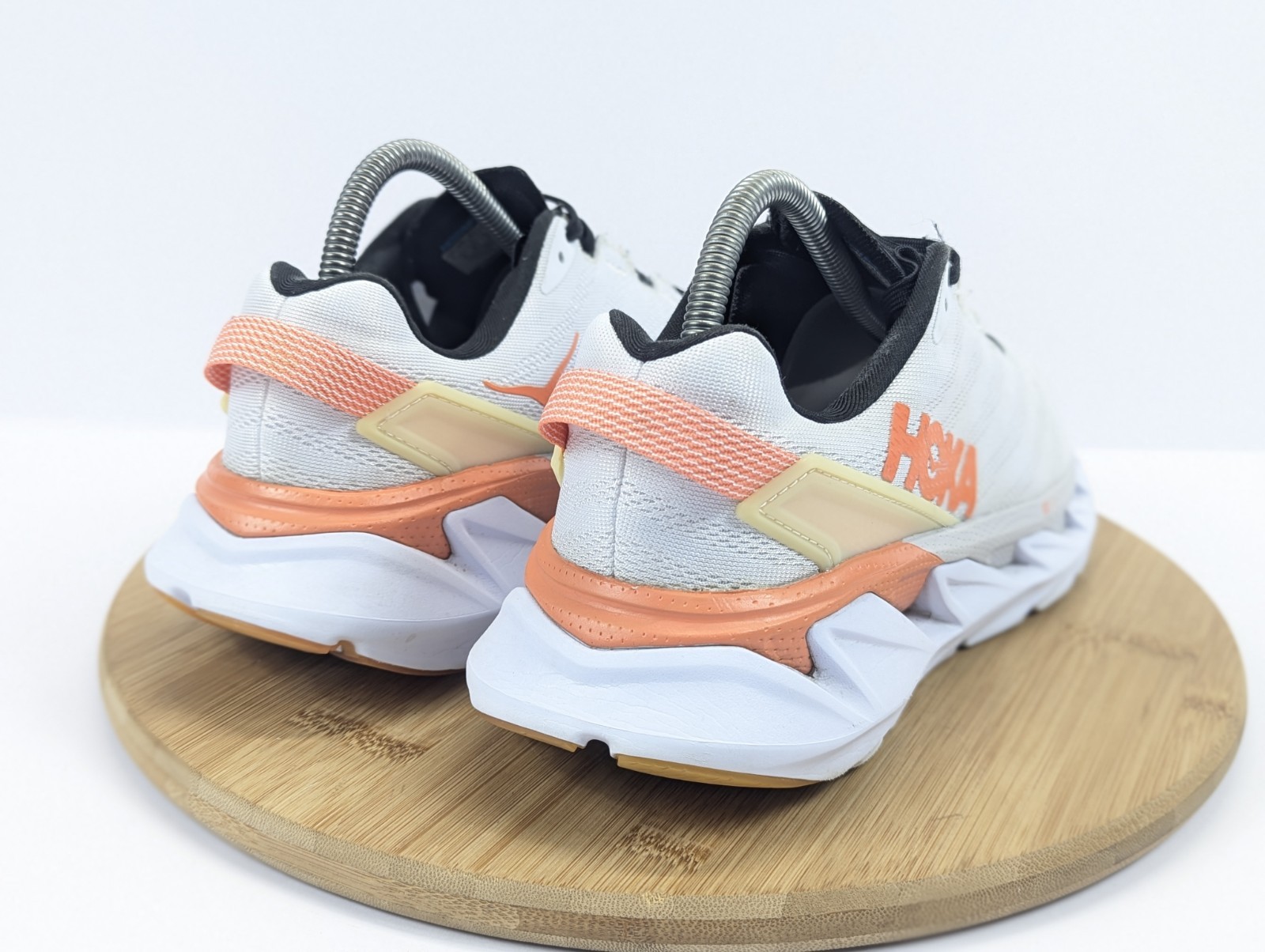 Hoka Elevon 2 White Running Shoes Womans 9 Athletic Sneakers Trainer  thumbnail 4