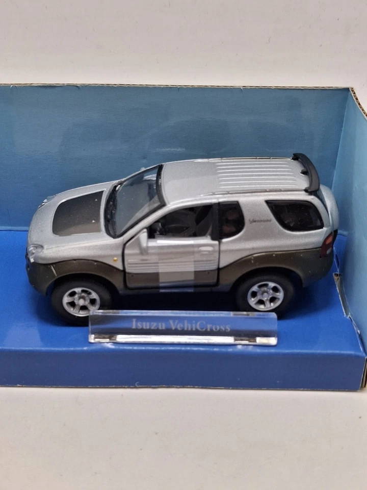 Isuzu VehiCross Cararama scala 1:43. Nuova, vintage. - Immagine 2 di 4