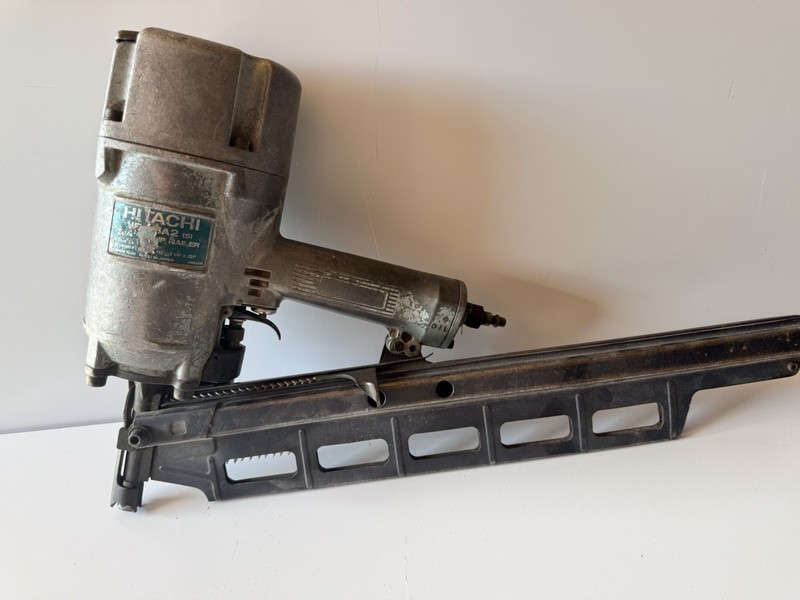 Hitachi NR83A2 21° 16 Gauge Pneumatic Framing Nailer Air Nail Gun 113 PSI