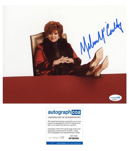 Melissa McCarthy "The Boss" AUTOGRAPH Signed 'Michelle Darnell' 8x10 Photo ACOA