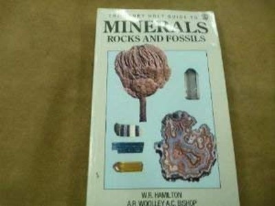 Henry Holt Guide to Minerals, Rocks, and Fossils Paperback W. R.