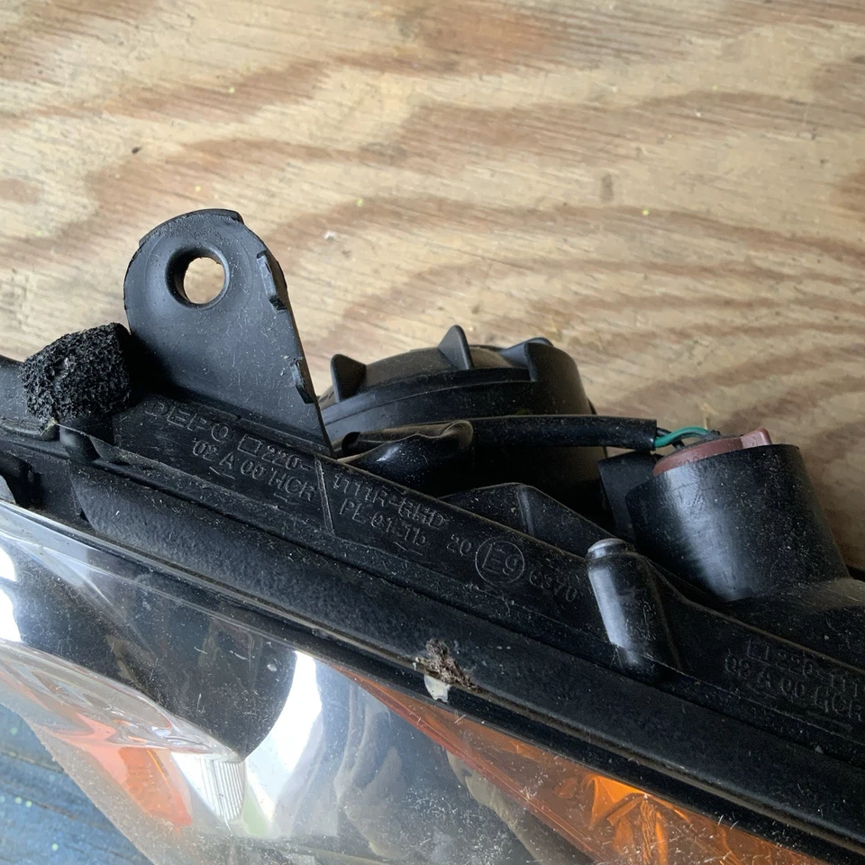 04-05 Subaru Impreza OEM Passenger Right Headlight 84001-Fe360 WRX STI RS - Image 4 of 4