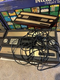 HUGE LOT OF 2X Mattel Intellivision Console IN BOX + INTELLEVISION II   Untested