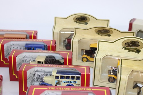 F x40 Vintage Collection Boxed Die Cast Vehicles Inc. Matchbox Vantastic, Corgi - Picture 15 of 21