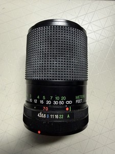 Vivitar 70-210mm f/4.5-5.6 Macro Focusing Zoom Lens - FD Mount