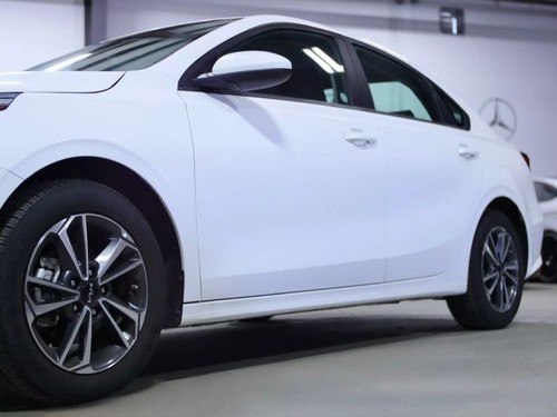 2024 Kia Forte LXS Sedan 4D - Picture 7 of 34