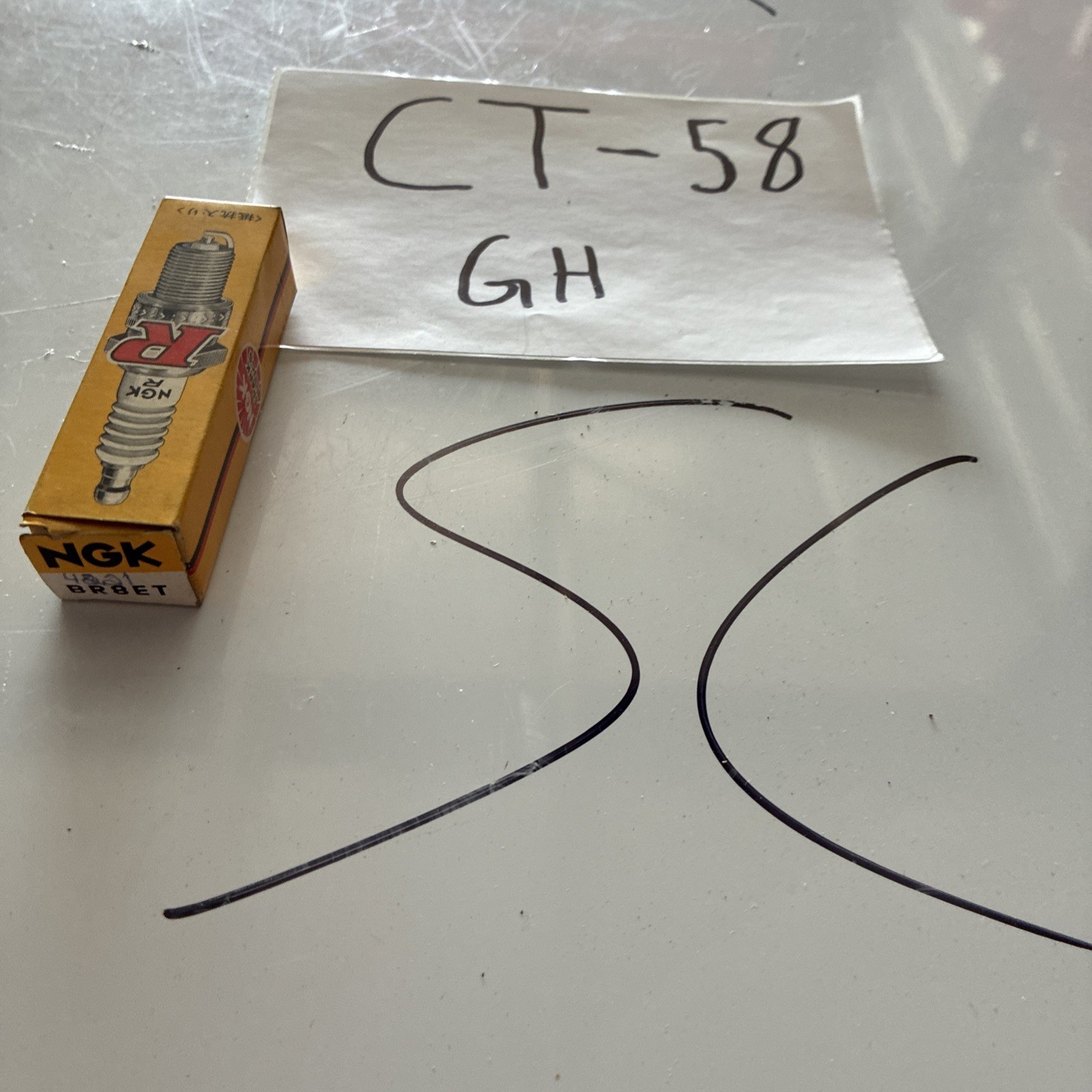 Genuine NGK Multiground Spark Plug BR8ET / 4221