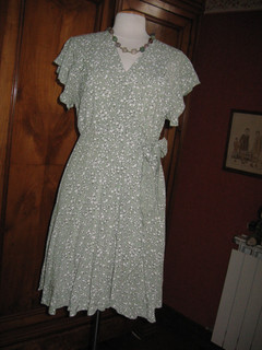 Robe liberty T 40 portefeuille a volants