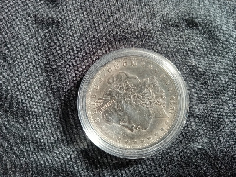 Moneda  One Dollar Morgan 1879 De Cobre Color Plata