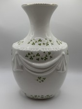 Royal Tara Galway Ireland Fine Bone China 21 CM Vase Shamrock Design